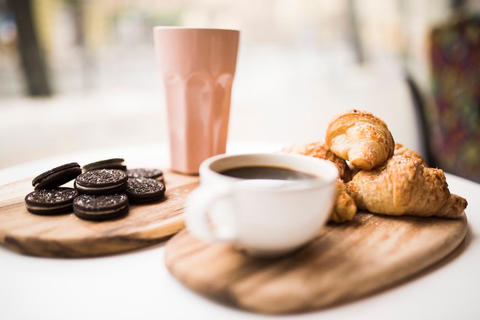 Après le repas : organiser un café digestif convivial