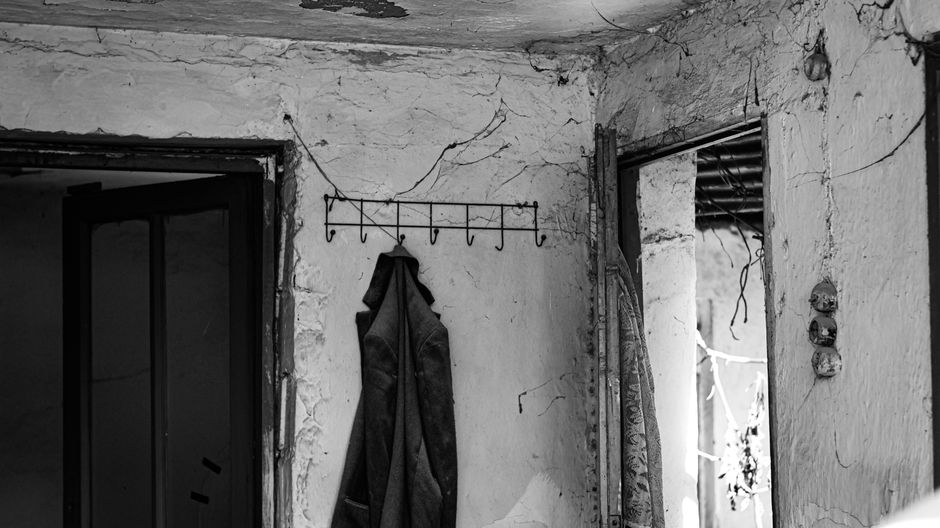 Créer un coin vestiaire pratique pour les invités